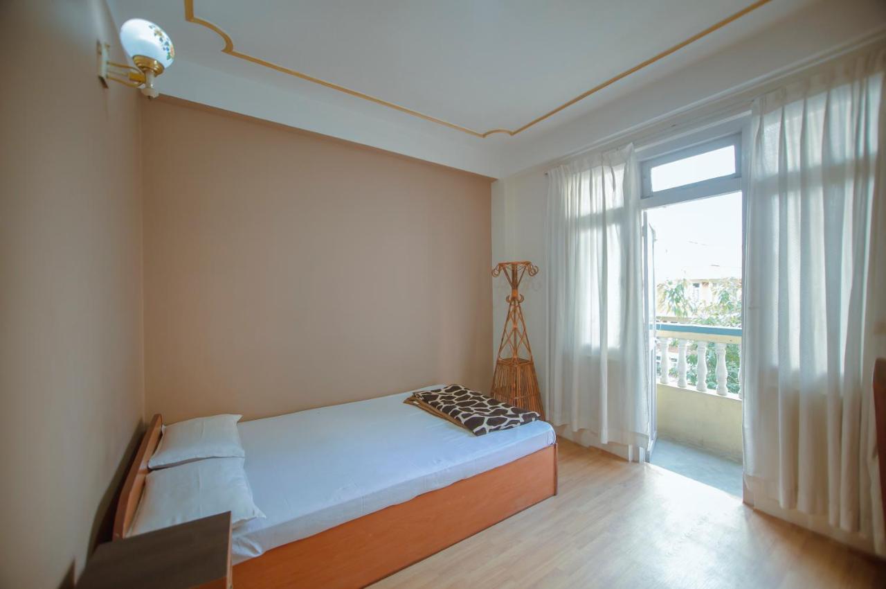 Hotel Triratna Катманду Экстерьер фото